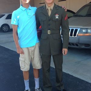 Meet your Posher, Sam v